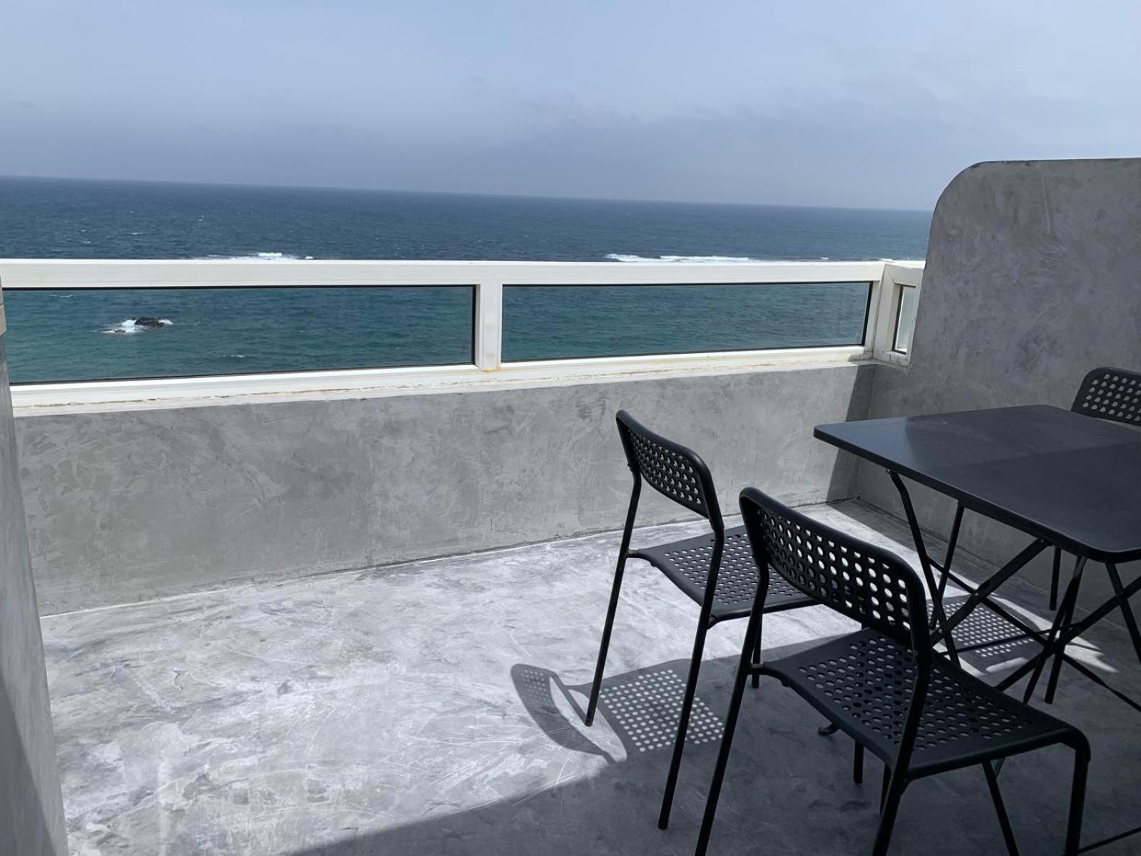 Beach Line Apartment Las Palmas de Gran Canaria Bagian luar foto